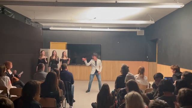 Исполнение композиции "Ай-ай-ай" Леонида Агутина | Актёрский показ смотреть онлайн