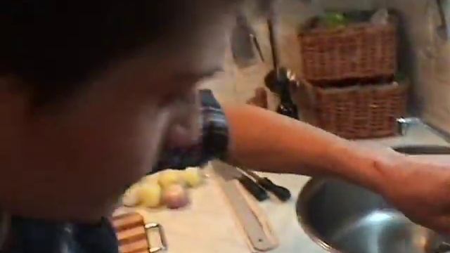 Домашние рецепты - камбала с карамелизованным луком (видео рецепты, шеф-повар Константин Жук) смотреть онлайн