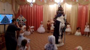 Мы пойдем сейчас налево, а потом пойдем направо