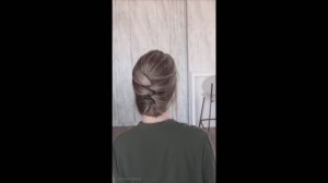 Как сделать легкую прическу для коротких и средних волос?