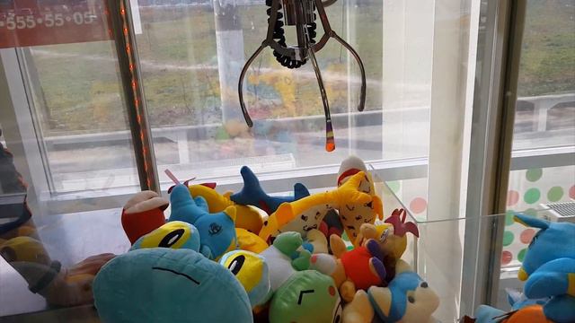 АВТОМАТ с ИГРУШКАМИ ХВАТАЙКА смотреть онлайн