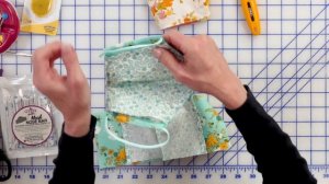 How to Make a Face Mask with Filter Pocket and Replaceable Nose Bar |  a Shabby Fabrics Tutorial