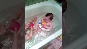 братья купаются /brothers are swimming !!!