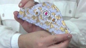 Изготовление куклы-грелки на чайник: мастер-класс