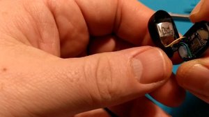 Не работает наушник Xiaomi Redmi AirDots