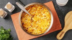 Пирог с тыквой, сыром и луком