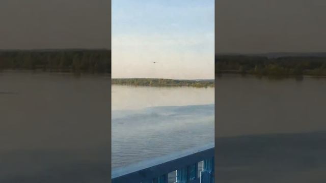 Самолёт садится на реку (р.Кама) в Усть-Качке. смотреть онлайн