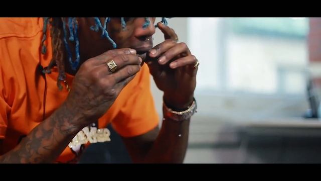 How to Roll a Backwoods with Famous Dex (HNHH) смотреть онлайн