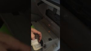 2007 Kia Sorento blower resistor location