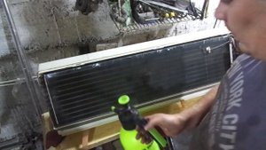 Если капает вода из кондиционера, об этом не пишут.