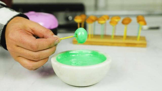 MCKP5VP | Nostalgia MyMini™ Cake Pop Maker смотреть онлайн