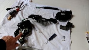 Ремонт замка задней двери на Range Rover Evoque 2,2 Ленд Ровер Эвок 2013 года