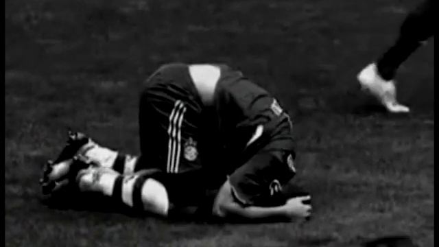 Lukas Podolski - Adidas смотреть онлайн