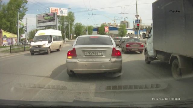 iTracker GS2000, FullHD 1080P без GPS-логгера (день) смотреть онлайн