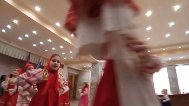 Праздник "Масленица"- выступление ансамбля русской песни "Кудряшки" Дома Культуры "Центральный" смотреть онлайн