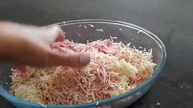 Булочки "Розочки" с сыром и колбасой (или мини-пиццы) смотреть онлайн