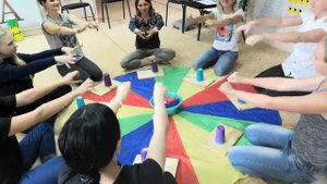 Игра на стаканчиках шумовой оркест