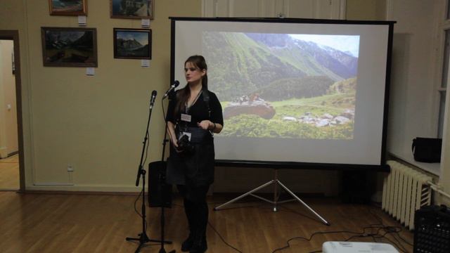 Вернисаж выставки Союза Русских художников в ДК «Гайдаровец»