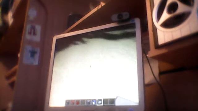 Засколь секунд или минут убьют больше 4 зомбиков большое количество жителей и научимся строить пушк смотреть онлайн