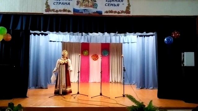 Песня "Балалайка" исполняет Черкасская Галина  Крымковский ДК.