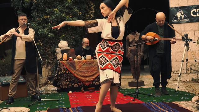 Cafe De Anatolia (Majnoon & Billy Esteban ft. A.Jovevski) live in Suli An (Old Bazaar) смотреть онлайн