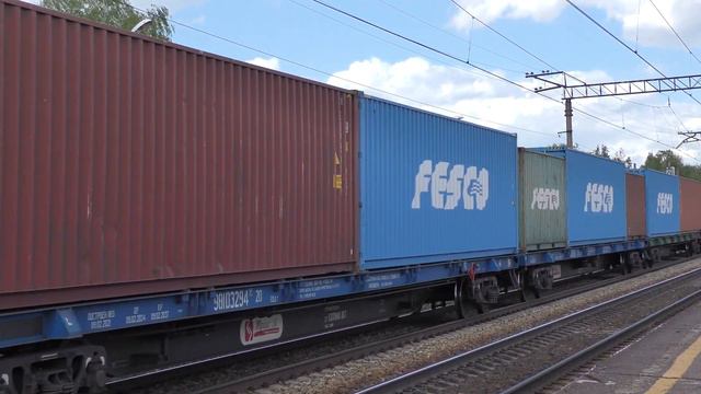 Электровоз ВЛ80С-2654 с грузовым поездом смотреть онлайн