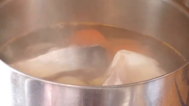 Tinolang Isda (Filipino fish soup with ginger and lemongrass recipe in English) Bisaya Fish Soup смотреть онлайн