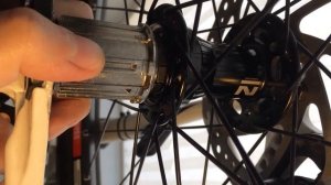 Novatec d742sb стук втулки и неравномерная работа собачек.