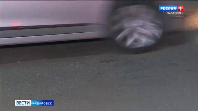 С помощью молотка и сейсмостанции: дорожное полотно на Павла Морозова изучают хабаровские учёные смотреть онлайн