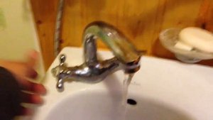 Бюджетный дачный душ с горячей водой