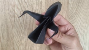 Оригами призрак из бумаги