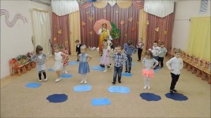 Театрализованная песня " МЫ НАДЕНЕМ САПОЖКИ"