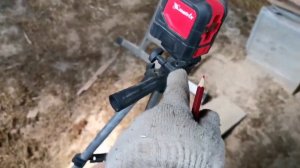 Устанавливаем лаги из досок для деревянного пола (Сезон 2/Часть 5, День 41-42).