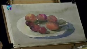 Уроки рисования (# 42) акварелью. Рисуем фрукты на тарелке: персики и сливы, виноград