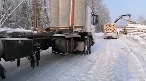 Обзор Volvo Trucks V2 лесовоз с прицепом