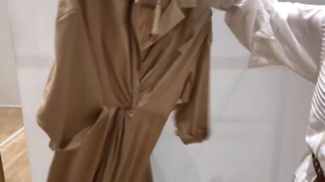 Шоппинг влог. Что купить на распродаже в массмаркете : Zara, Mango, Massimo Dutti, Zadig&Voltaire