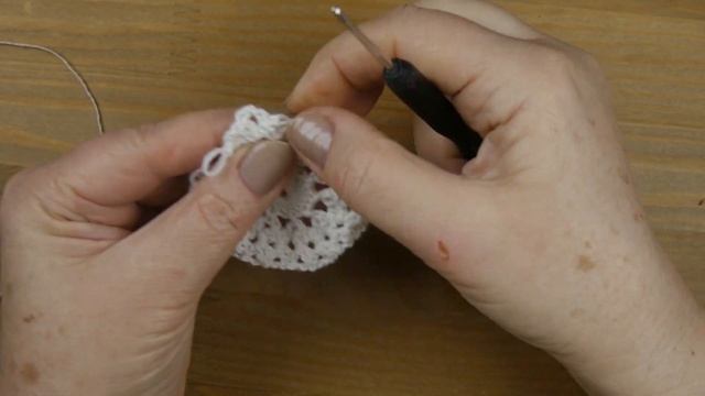 Мотив Круглая салфетка ЮБКА ПО КРУГУ ВЯЗАТЬ КРЮЧКОМ Round napkin SKIRT IN THE CIRCLE KNIT HOOK смотреть онлайн