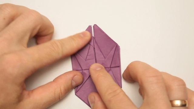 Как сделать жука из бумаги. Оригами жук носорог из бумаги