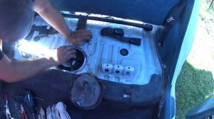 Замена бензонасоса, замена зеркала TOYOTA