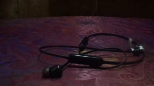 Не включаются блютуз наушники jbl