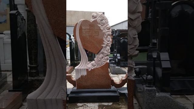 Памятник с сердцем и резными розами из лезниковского гранита смотреть онлайн