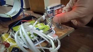 Генератор импульсного магнитного поля с регулируемой частотой и длительн-ю для экспов по ЯМР. Схема