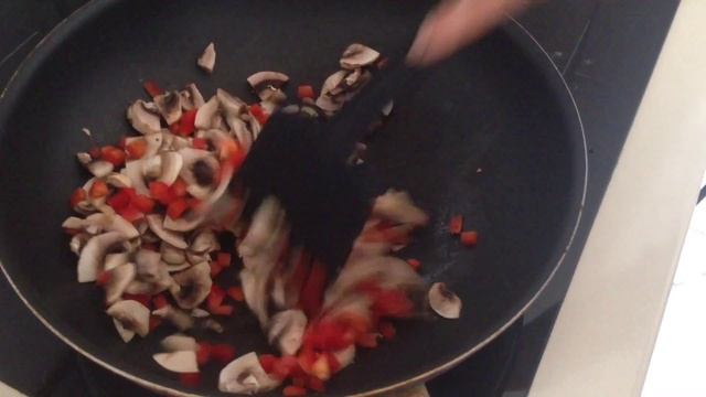 Правильное питание/Куриные кнели с овощной начинкой.