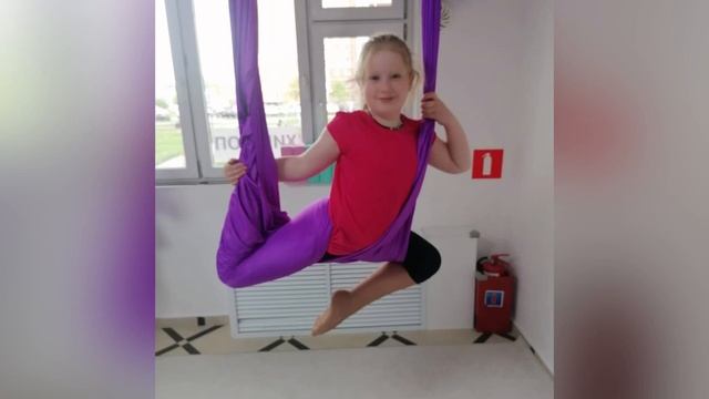 Растяжка в гамаках ( дети) рЦ Пупсик смотреть онлайн