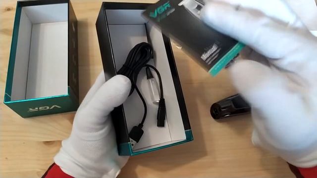 Компактный триммер для стрижки бороды и окантовок VGR V-030 смотреть онлайн