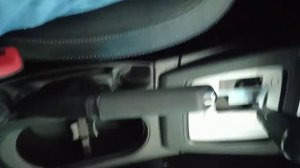 Видео: Как натянуть и ослабить ручник в Subaru Forester, Субару Форестер