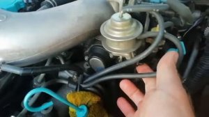 Малый клапан на дроссельной заслонке  ДВС 2lte