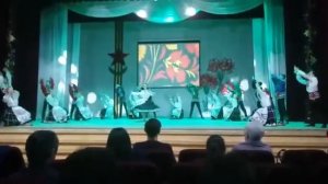 Русский танец "Вдоль по Питерской"