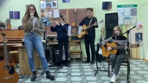 "Соломинка любви" (сл. и муз. Елена Фролова) исп. ансамбль клуба авторской песни"Свеча" г. Молодечн