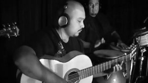 Spanish Latin guitarist Rico Espinoza.mov
